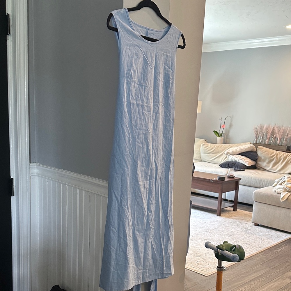 Elegant Light Blue Sleeveless Dress
